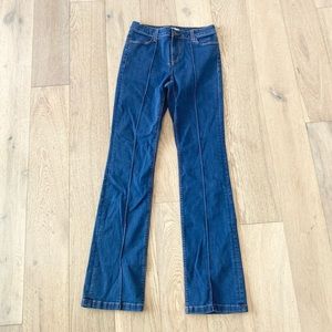 Alice and Olivia straight leg Jean blue size 30